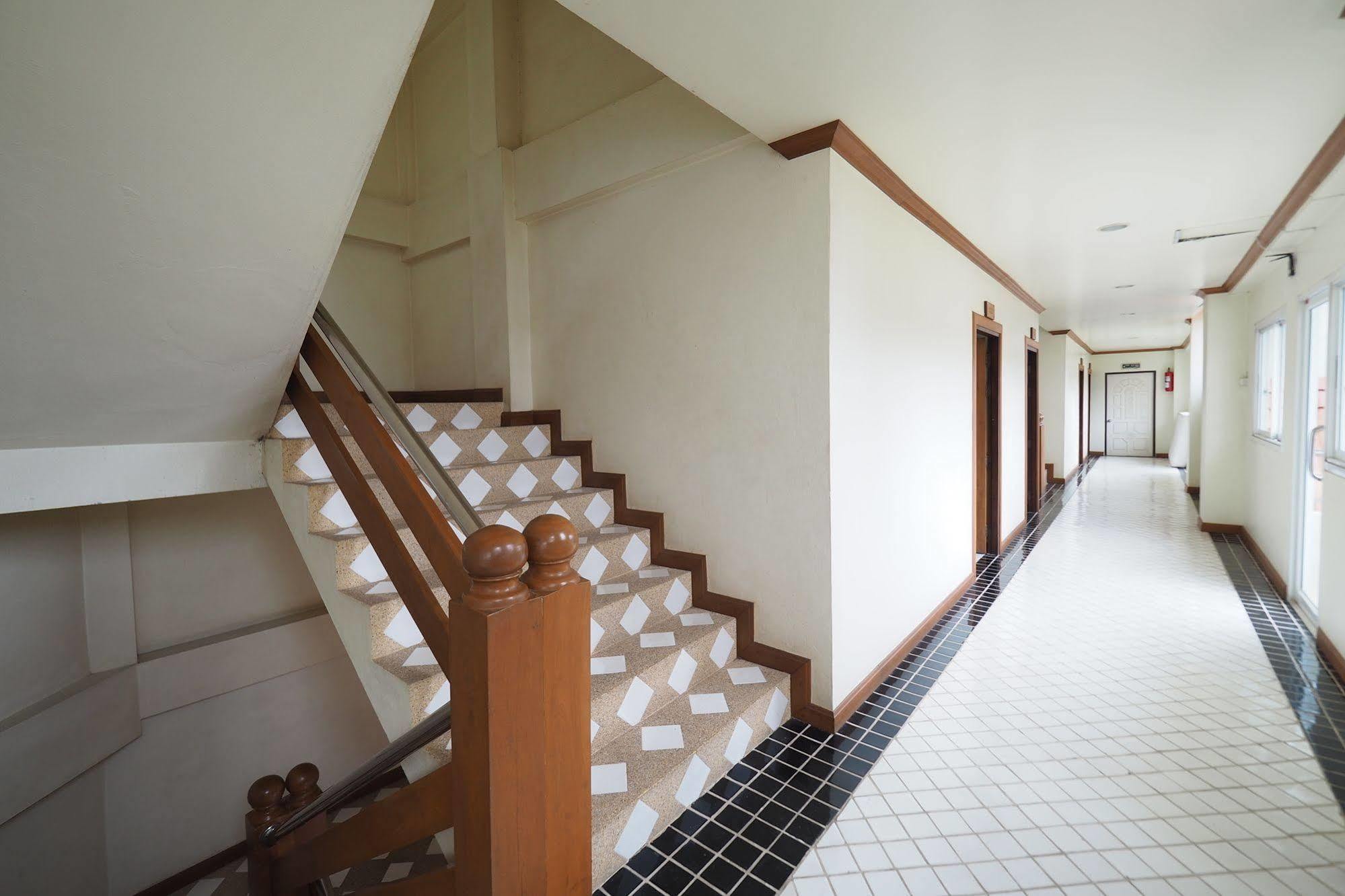 Fah Place Hotel Nan Luaran gambar